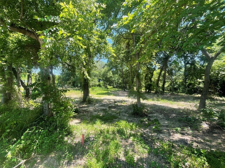 910 N Houston Ave, Denison, TX à louer - Autre – Image 2 sur 5