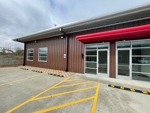 331 Corporate Wood Dr, Magnolia, TX à louer Photo de l’immeuble– Image 1 sur 16