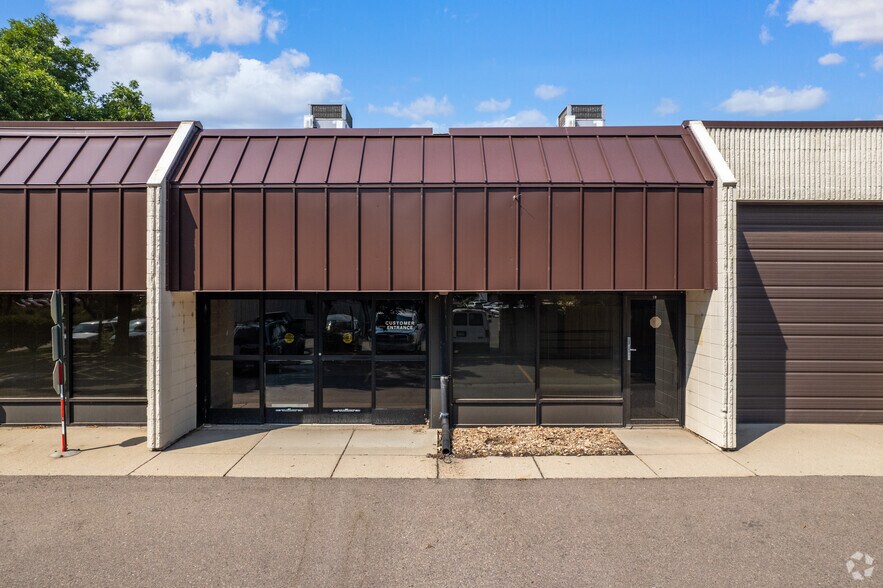 6531 W 56th Ave, Arvada, CO à louer - Photo de l’immeuble – Image 3 sur 5
