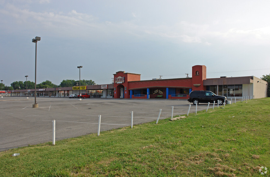 4500-4550 Gus Thomasson Rd, Mesquite, TX à louer - Photo de l’immeuble – Image 1 sur 4