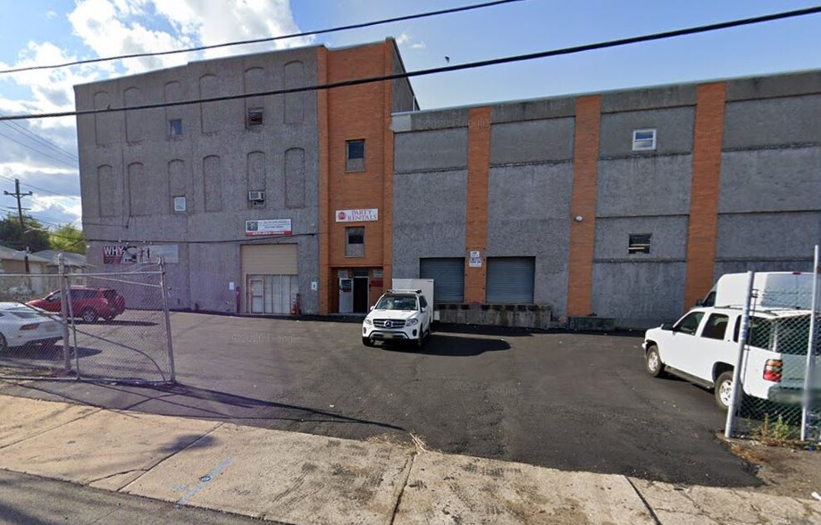 13 Kentucky Ave, Paterson, NJ à louer - Photo de l’immeuble – Image 1 sur 2