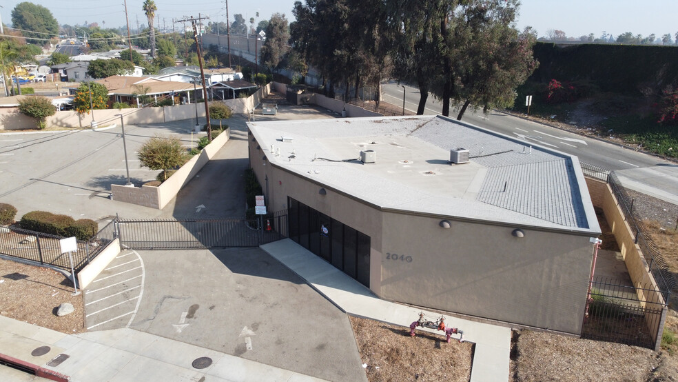 2040 N Towne Ave, Pomona, CA à louer - Photo de l’immeuble – Image 2 sur 15