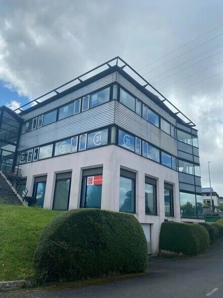 Bureau dans Quimper à louer - Photo de l’immeuble – Image 2 sur 10