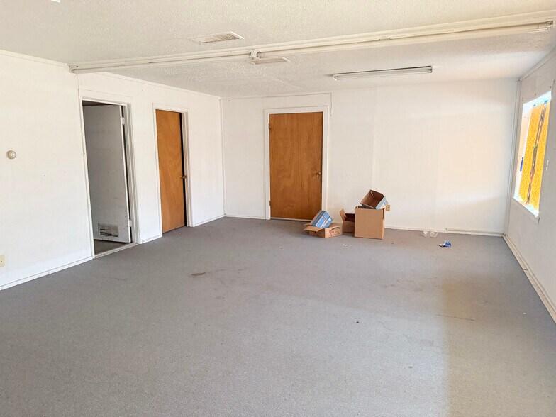 1708 N Hobart St, Pampa, TX à vendre - Photo intérieure – Image 2 sur 8