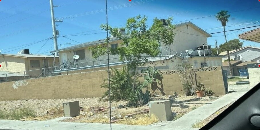 5104 Pebble Beach Blvd, Las Vegas, NV à vendre Photo de l’immeuble– Image 1 sur 4