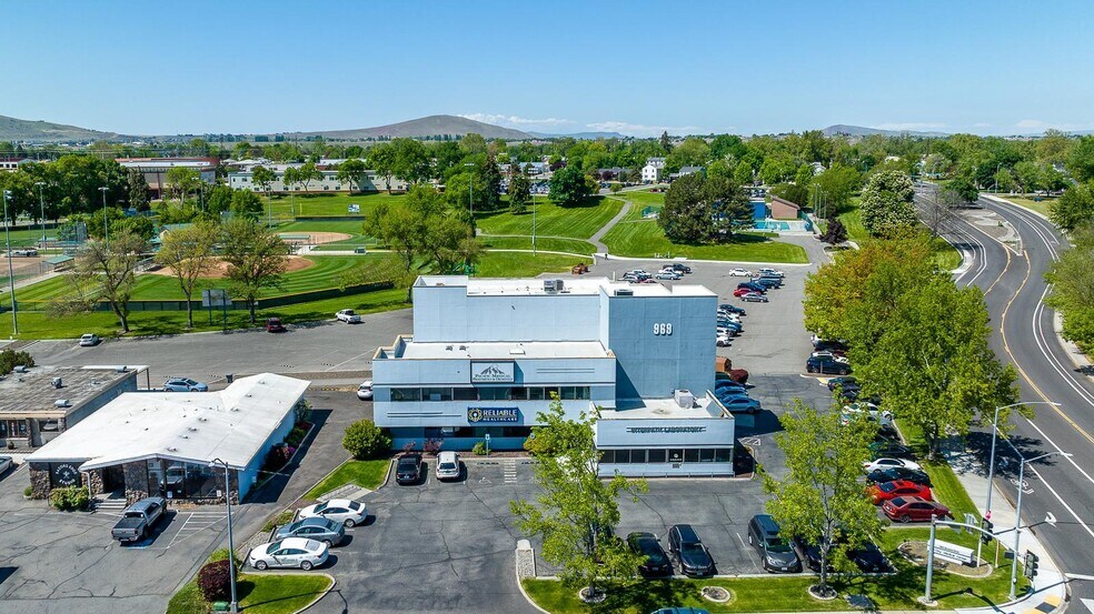 969 Stevens Dr, Richland, WA à louer - Photo de l’immeuble – Image 3 sur 5