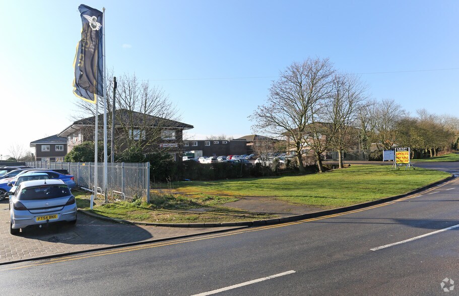 Grimsby Rd, Grimsby à louer - Photo de l’immeuble – Image 3 sur 7