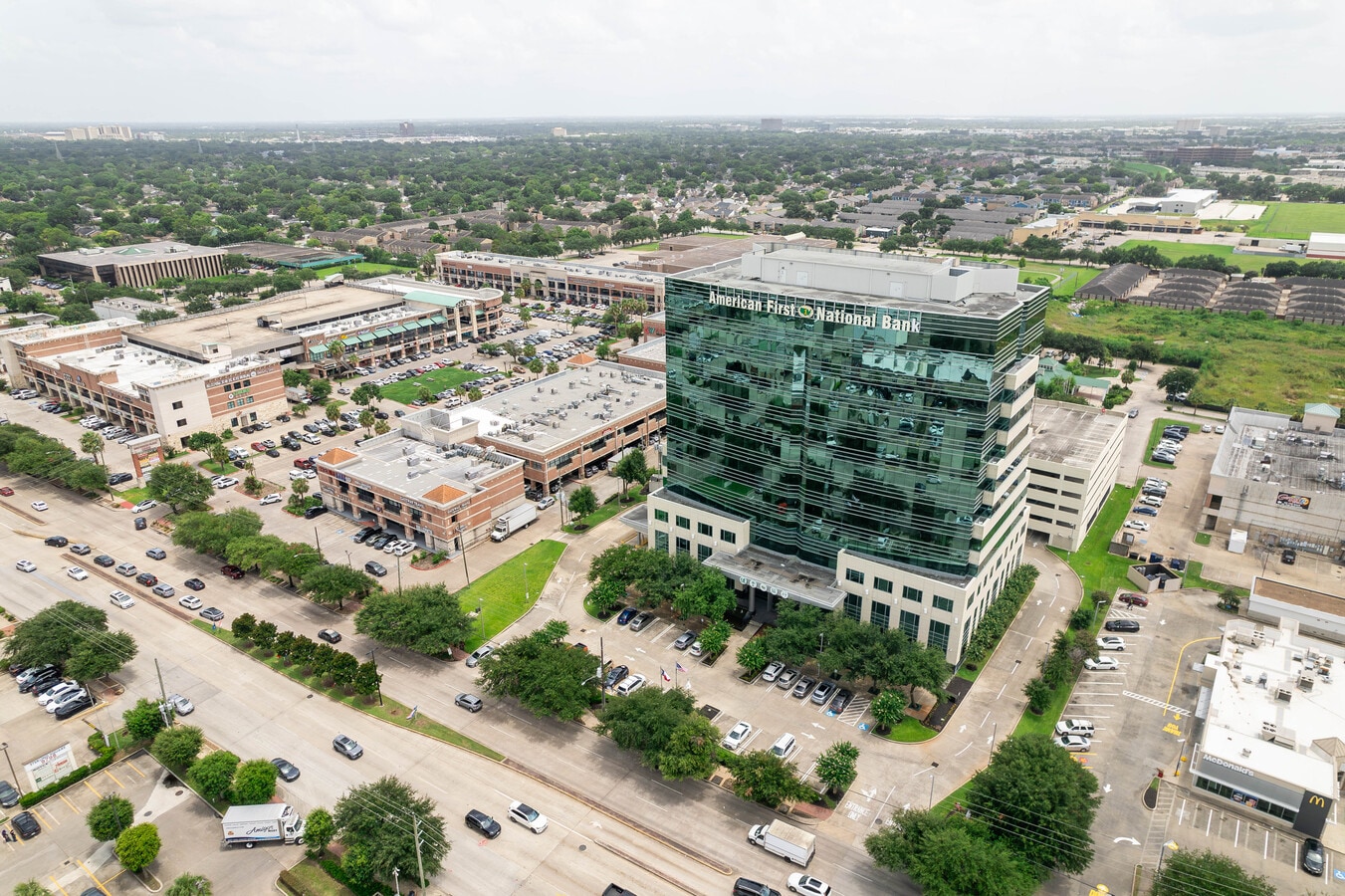 9999 Bellaire Blvd, Houston, TX 77036 - Lot A,B,C,D - - Photo intérieure - Image 2 of 11