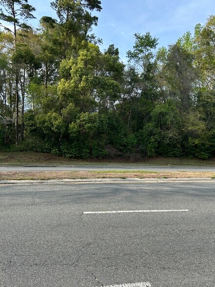 1912 Miccosukee Rd, Tallahassee, FL à vendre - Photo de l’immeuble – Image 1 sur 2
