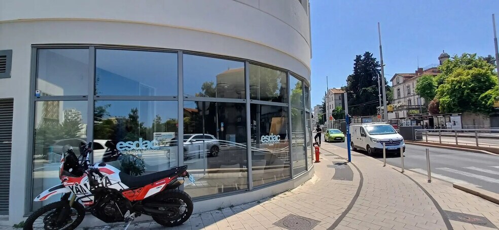 Bureau dans Montpellier à louer - Photo de l’immeuble – Image 2 sur 8