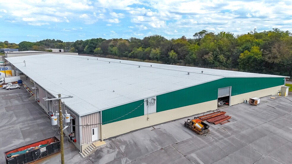 1605 Prosser Rd, Knoxville, TN à louer - Photo de l’immeuble – Image 2 sur 10