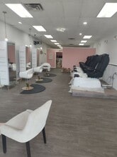 16122 Lake Shore Blvd, Cleveland, OH à louer Photo intérieure– Image 2 sur 2