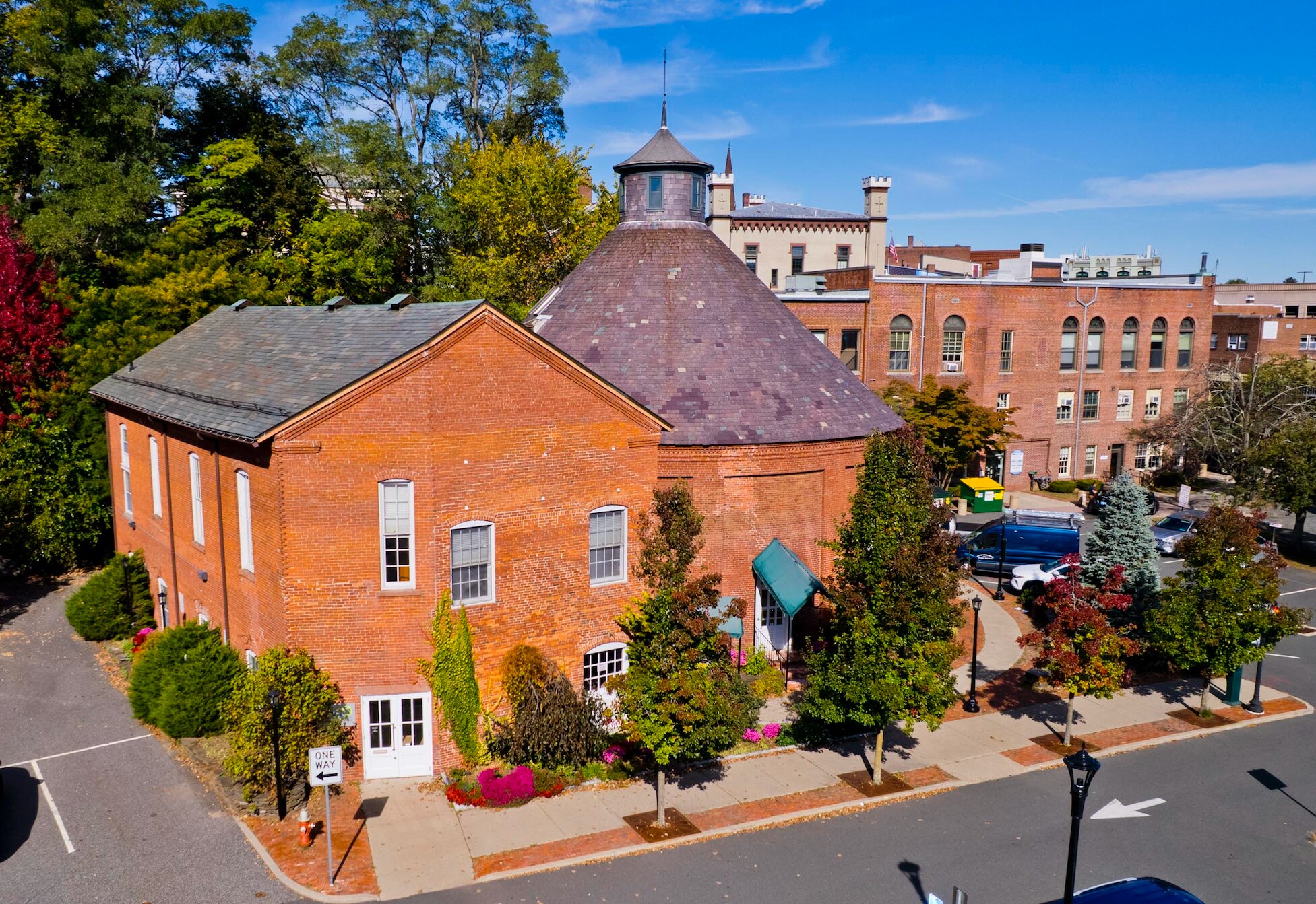244 Main St, Northampton, MA à vendre Photo principale– Image 1 sur 33