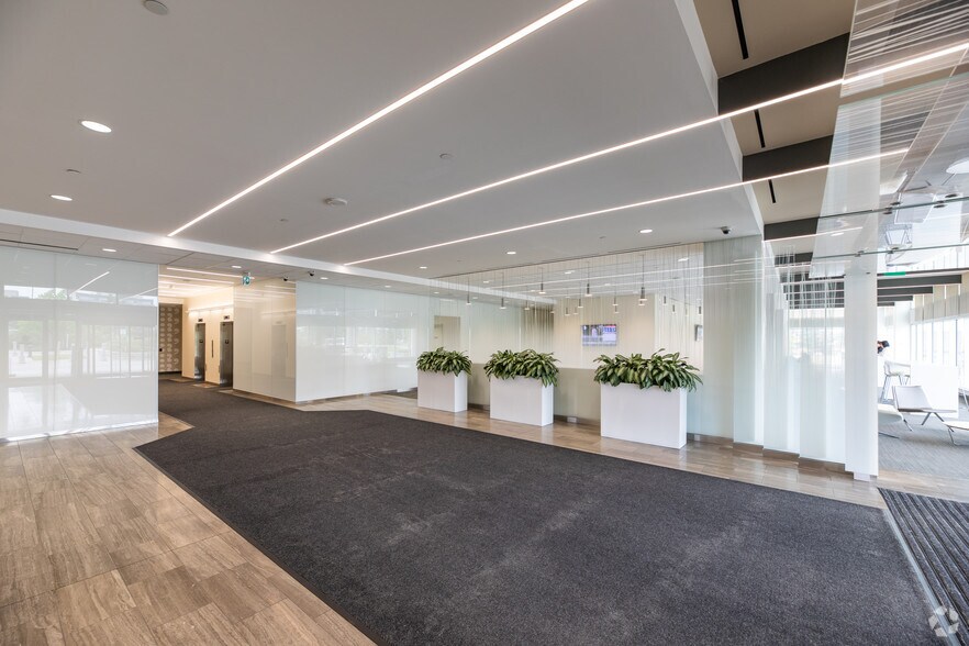 4701 Tahoe Blvd, Mississauga, ON à louer - Hall d’entrée – Image 2 sur 3
