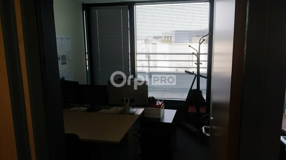 Bureau dans Reims à louer - Photo intérieure – Image 3 sur 10