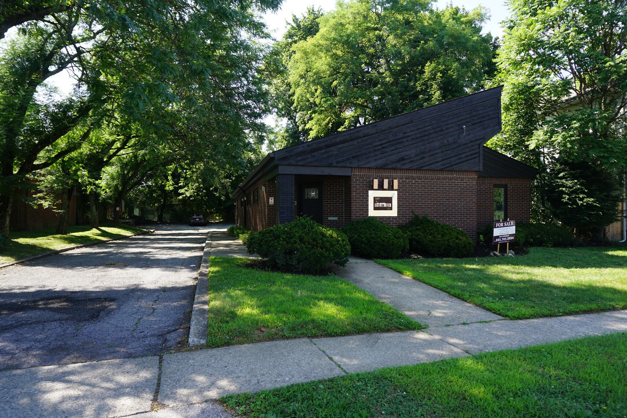 149 S Grand Ave, Poughkeepsie, NY à vendre Photo de l’immeuble– Image 1 sur 10