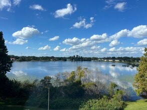 901 North Lake Destiny Rd, Maitland, FL à louer Photo intérieure– Image 1 sur 4