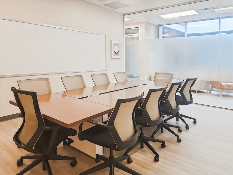 75 Valley Stream Pky, Malvern, PA à louer - Photo intérieure – Image 2 sur 10