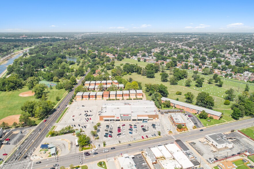 7450 Hampton Ave, Saint Louis, MO à vendre - Photo de l’immeuble – Image 2 sur 25