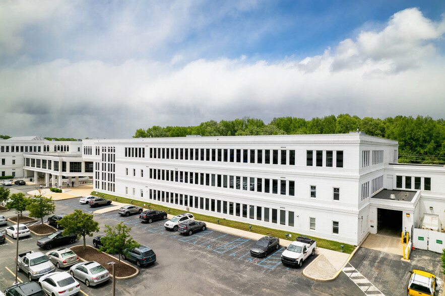 800 Prides Crossing, Newark, DE à louer - Photo de l’immeuble – Image 2 sur 12