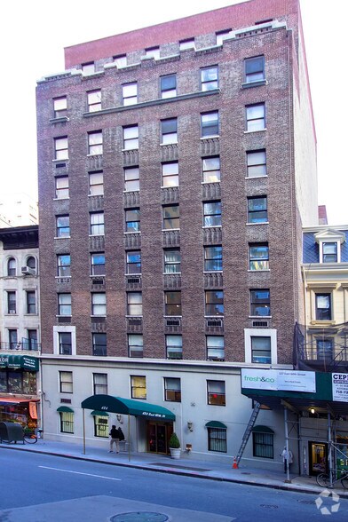 121 E 60th St, New York, NY à vendre - Photo principale – Image 1 sur 4