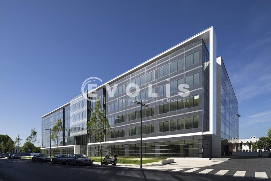 19 Rue D'Arcueil, Rungis à louer - Photo de l’immeuble – Image 3 sur 7
