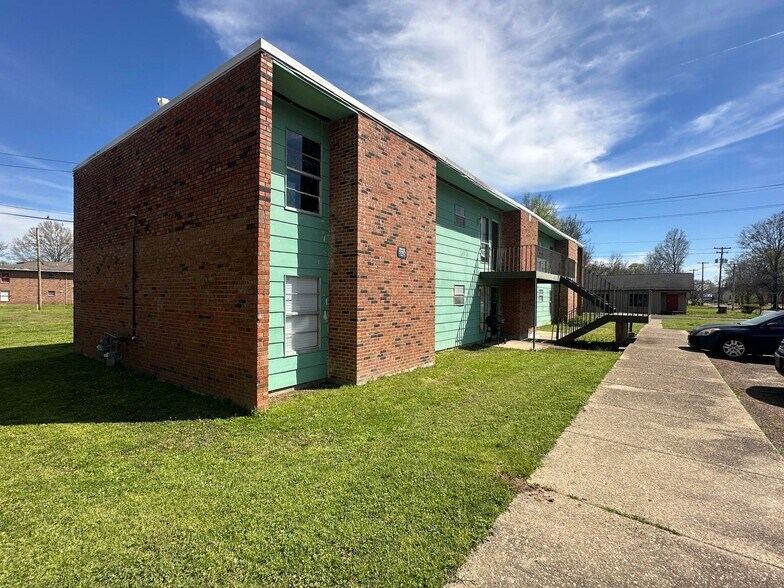 Central Columbus, Columbus, MS à vendre - Photo de l’immeuble – Image 1 sur 7