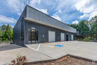 7187 Washington St, Covington, GA à louer Photo de l’immeuble– Image 1 sur 4