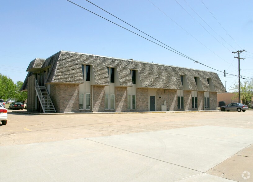 7201 N Classen Blvd, Oklahoma City, OK à louer - Photo de l’immeuble – Image 2 sur 15