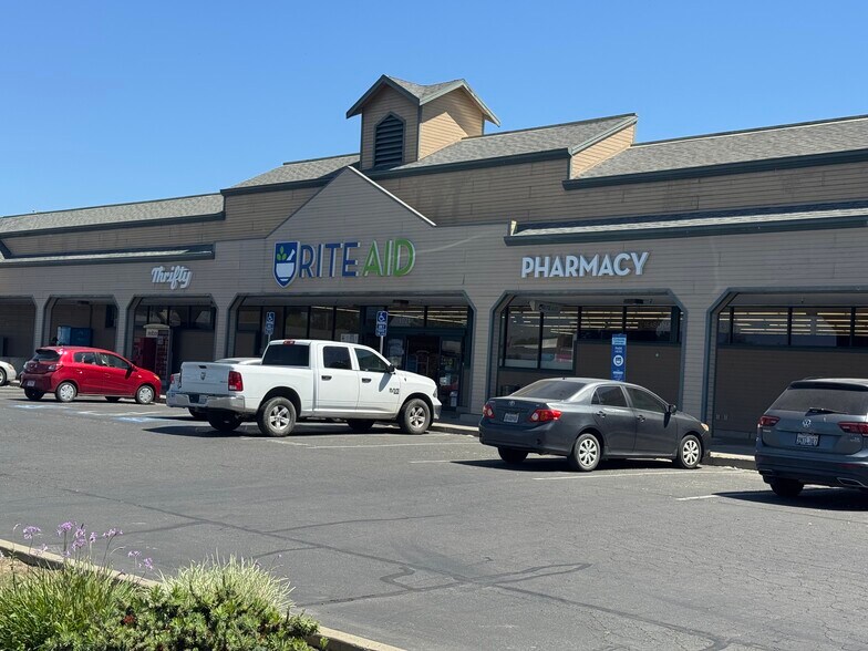 1021 Bridge St, Colusa, CA à vendre - Photo de l’immeuble – Image 2 sur 3
