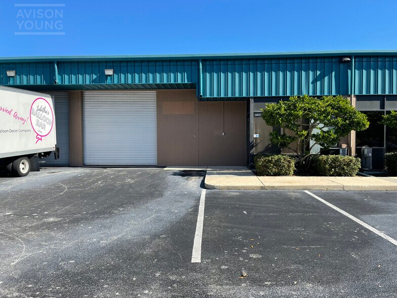 3712-3728 Vineland Rd, Orlando, FL à louer - Photo de l’immeuble – Image 2 sur 11