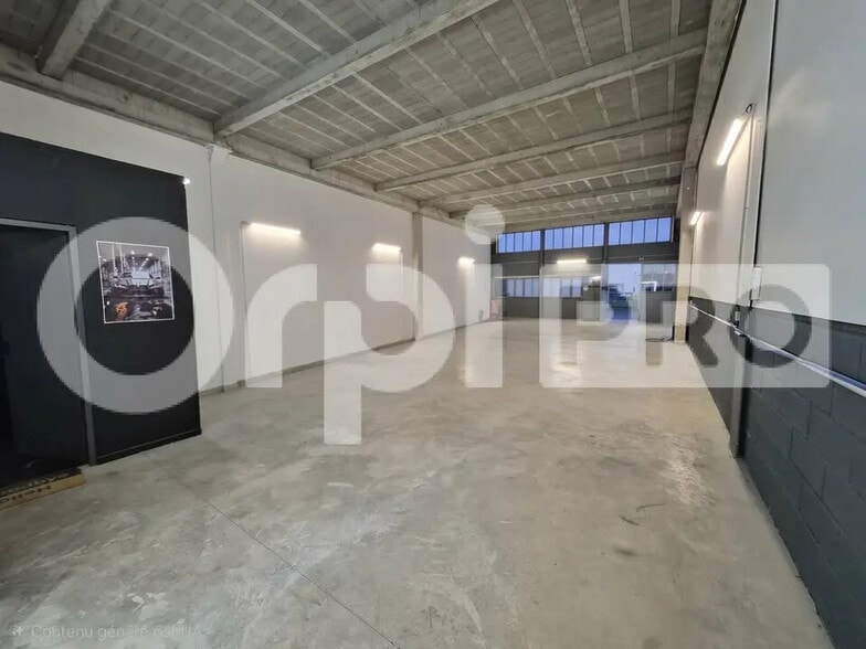 Local d’activités dans Reims à louer - Photo intérieure – Image 1 sur 3