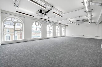 24 Southwark St, Londres à louer Photo de l’immeuble– Image 1 sur 6