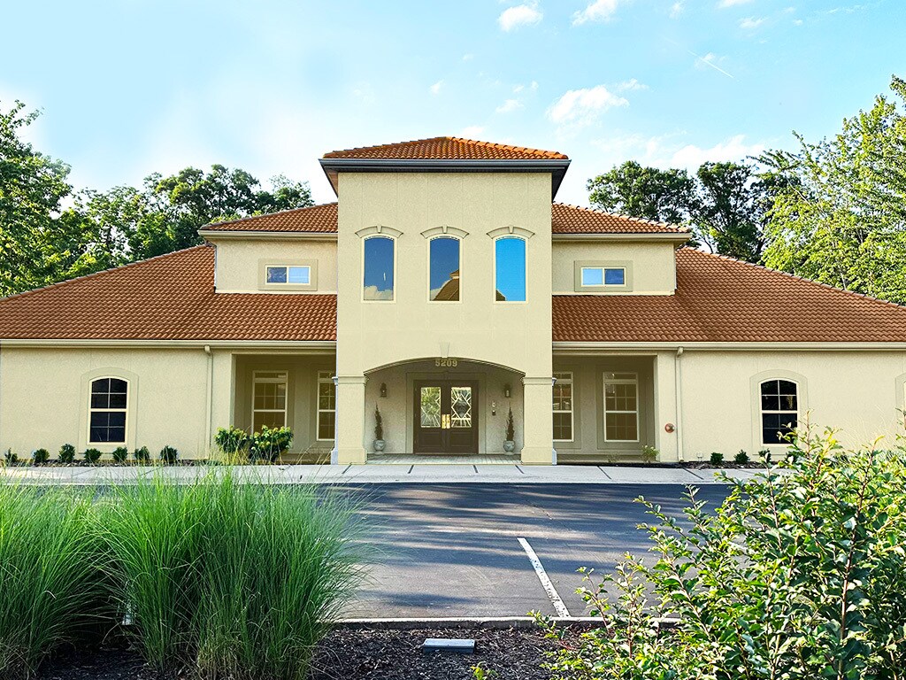 5209 Village Pky, Rogers, AR à vendre Photo de l’immeuble– Image 1 sur 4