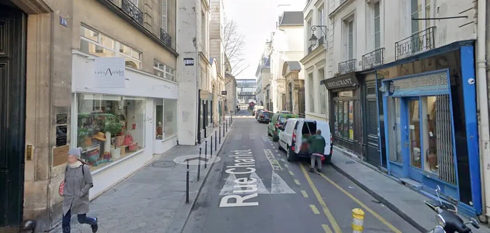 13 Rue Charlot, Paris à louer - Photo de l’immeuble – Image 2 sur 4