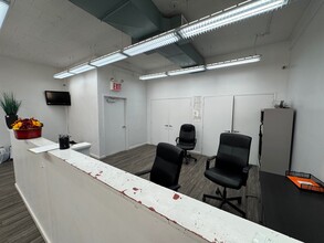 100 Pennsylvania Ave, Brooklyn, NY à louer Photo intérieure– Image 2 sur 12