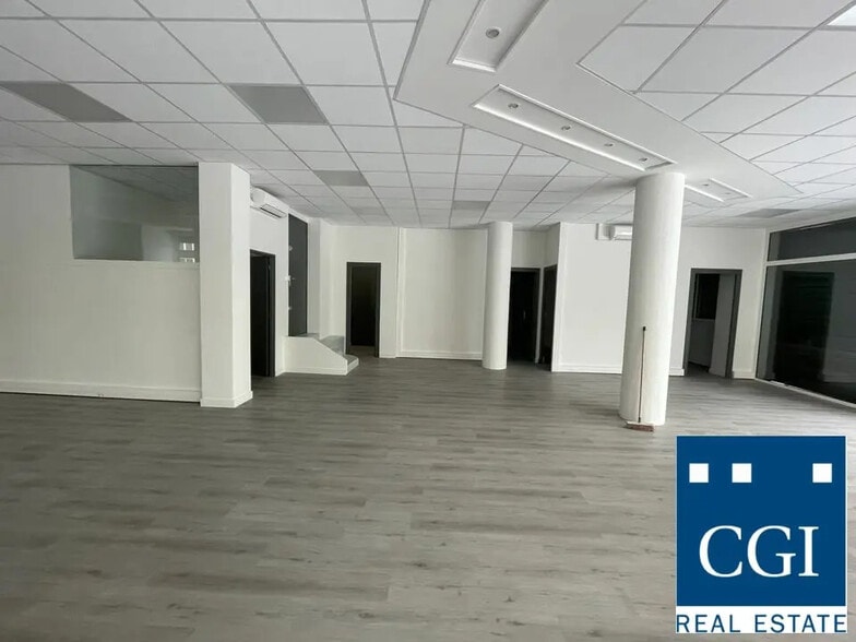 Bureau dans Grenoble à louer - Photo de l’immeuble – Image 3 sur 4