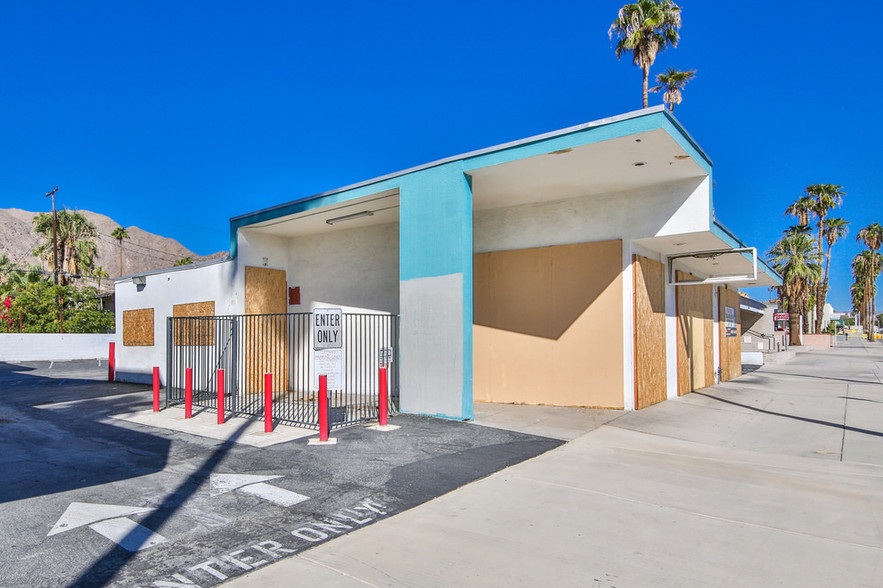 311 N Indian Canyon Dr, Palm Springs, CA à vendre - Photo de l’immeuble – Image 2 sur 11