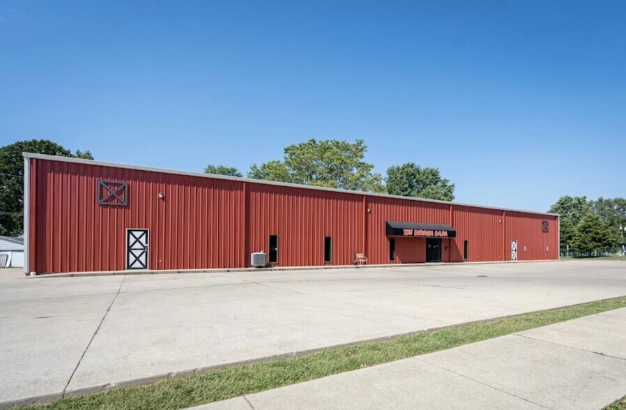2509 S 1st St, Terre Haute, IN à vendre - Photo de l’immeuble – Image 1 sur 39