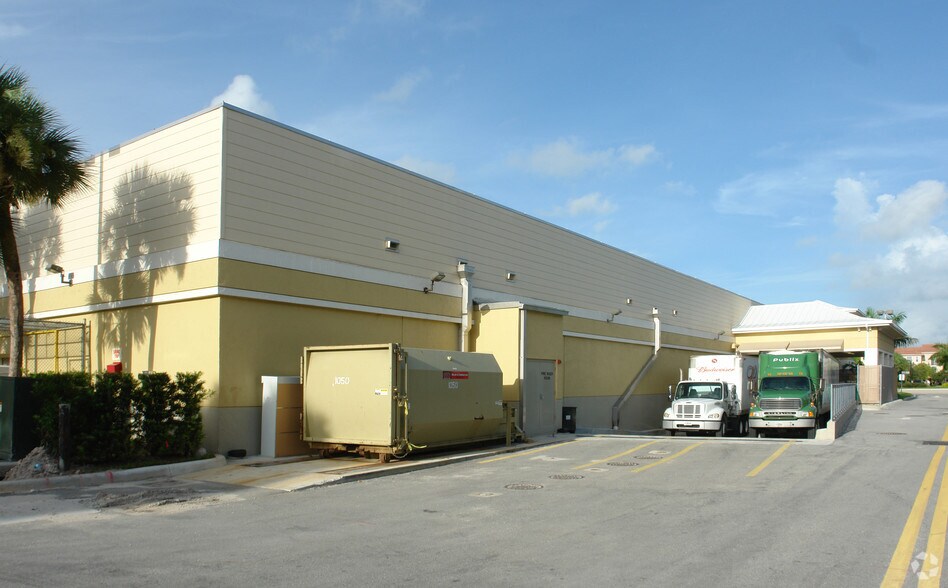 2525 Military Trl, Jupiter, FL à louer - Photo de l’immeuble – Image 2 sur 5
