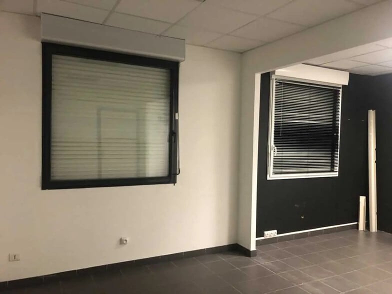 Bureau dans Tourcoing à louer - Photo de l’immeuble – Image 2 sur 5