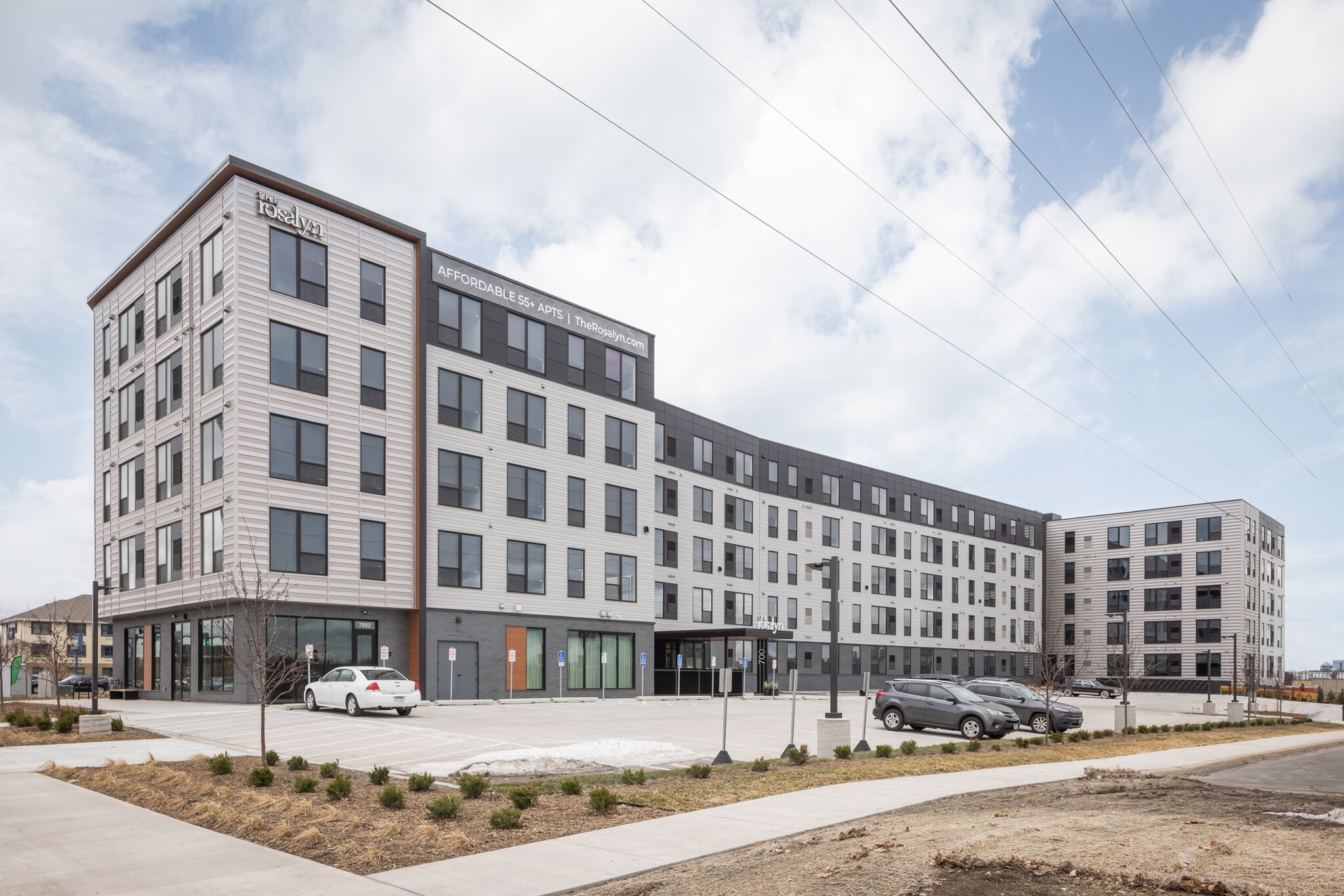 700 American Blvd W, Bloomington, MN à louer Photo principale– Image 1 sur 51