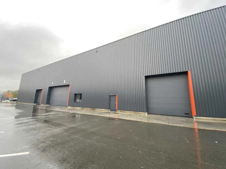 Industriel/Logistique dans Le Grand-Quevilly à louer - Photo de l’immeuble – Image 3 sur 5