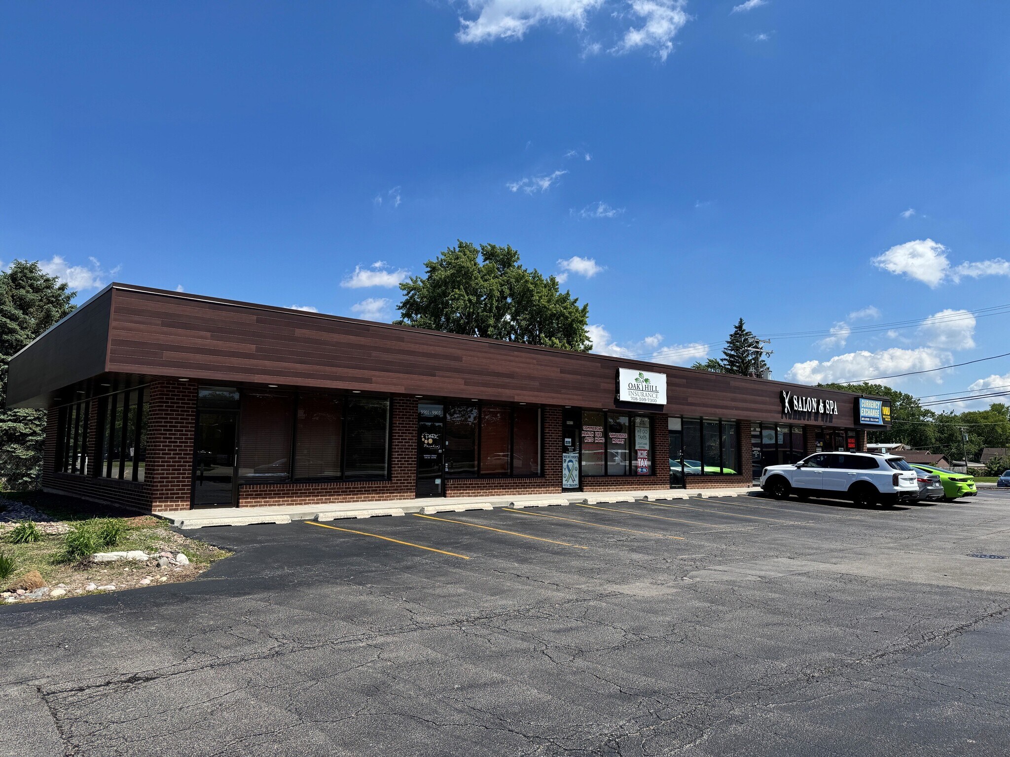 9901-9911 S Roberts Rd, Palos Hills, IL à louer Photo intérieure– Image 1 sur 8
