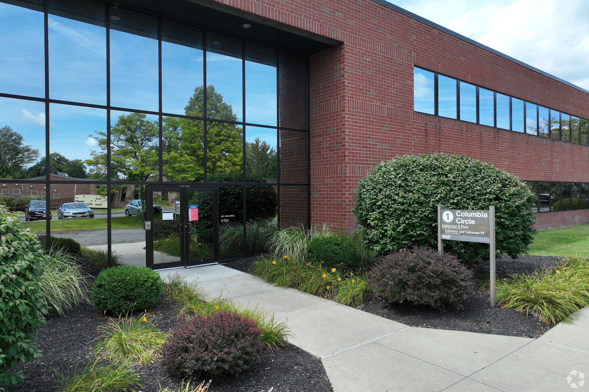 1 Columbia Circle Dr, Albany, NY à vendre Photo principale– Image 1 sur 26
