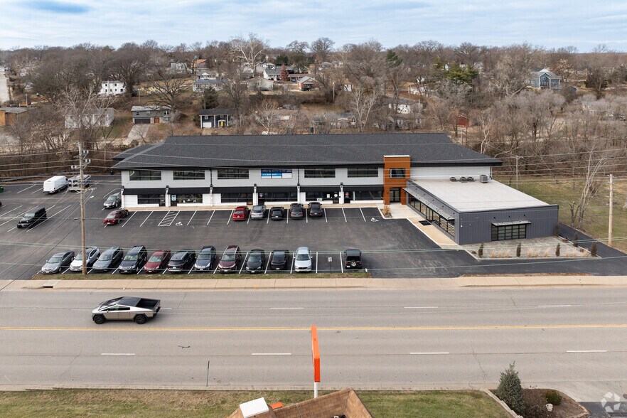 3201-3229 S Brentwood Blvd, Webster Groves, MO à louer - Aérien – Image 2 sur 13