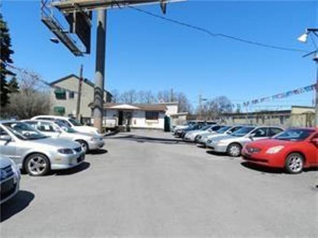 143-159 Montreal Rd, Ottawa, ON à vendre Photo de l’immeuble– Image 1 sur 3