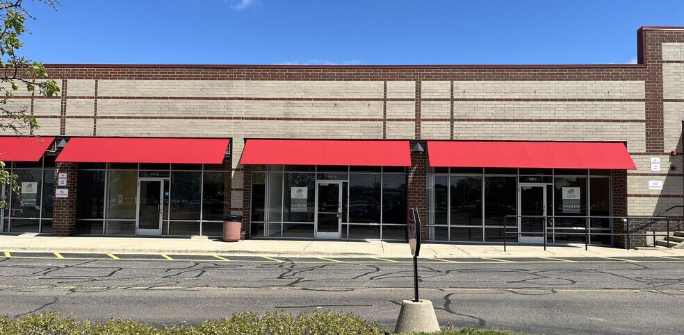 401-445 N Weber Rd, Romeoville, IL à louer - Photo de l’immeuble – Image 3 sur 9