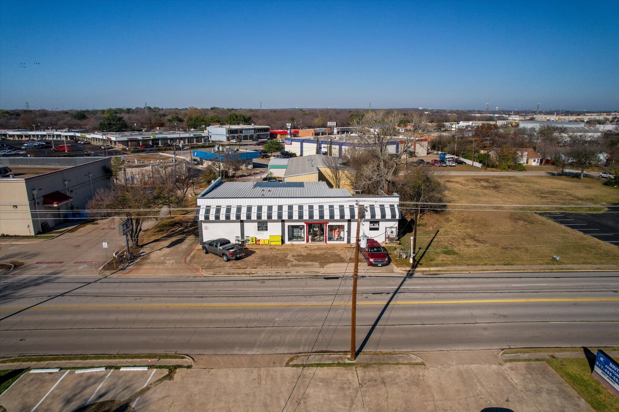 7235 Glenview Dr, Richland Hills, TX à vendre Photo principale– Image 1 sur 109