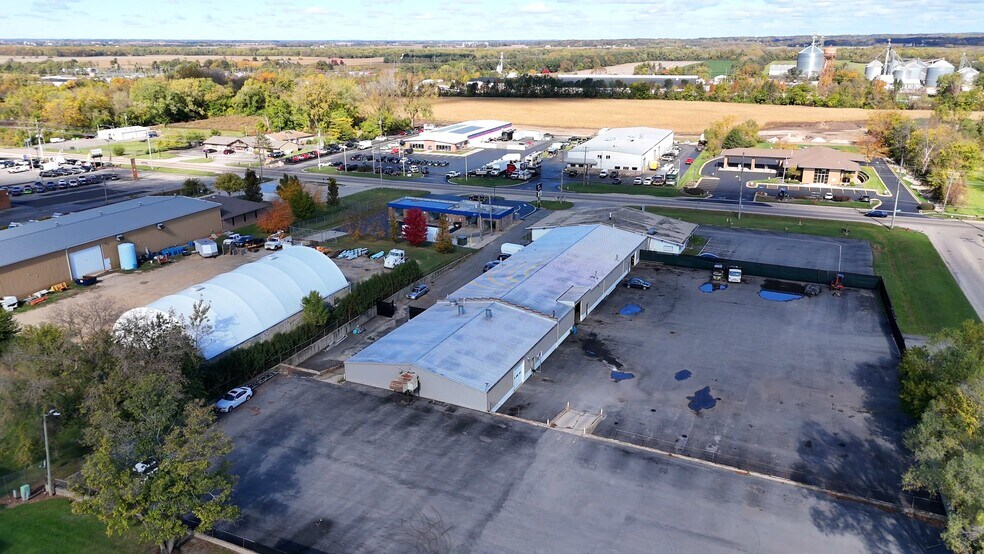 801 W Grant Hwy, Marengo, IL à louer - Vidéo sur l’annonce professionnelle – Image 2 sur 49